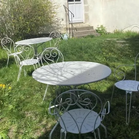 بيت للعطل Artonne, 4 Pieces, 6 Personnes - Fr-1-630-107 *